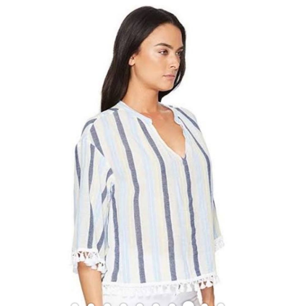 Vince camuto top